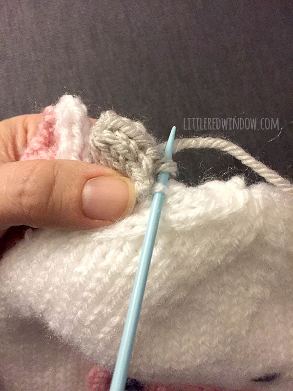 Cute and Cuddly Cow Hat Knitting Pattern for babies and toddlers! | littleredwindow.com