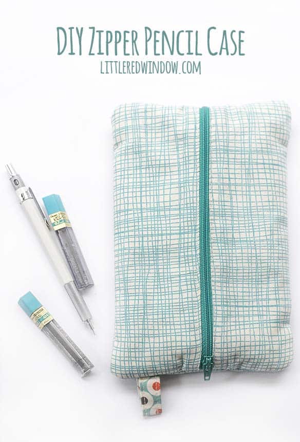 How to sew a simple and super easy zipper pencil case from your favorite fabric!
