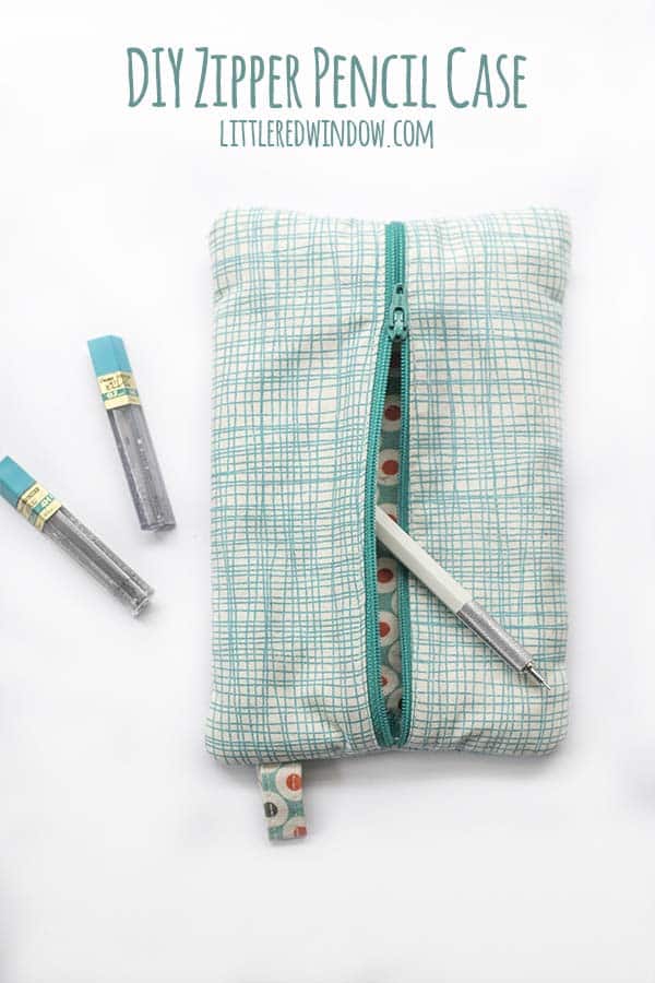 How to sew a simple and super easy zipper pencil case from your favorite fabric!