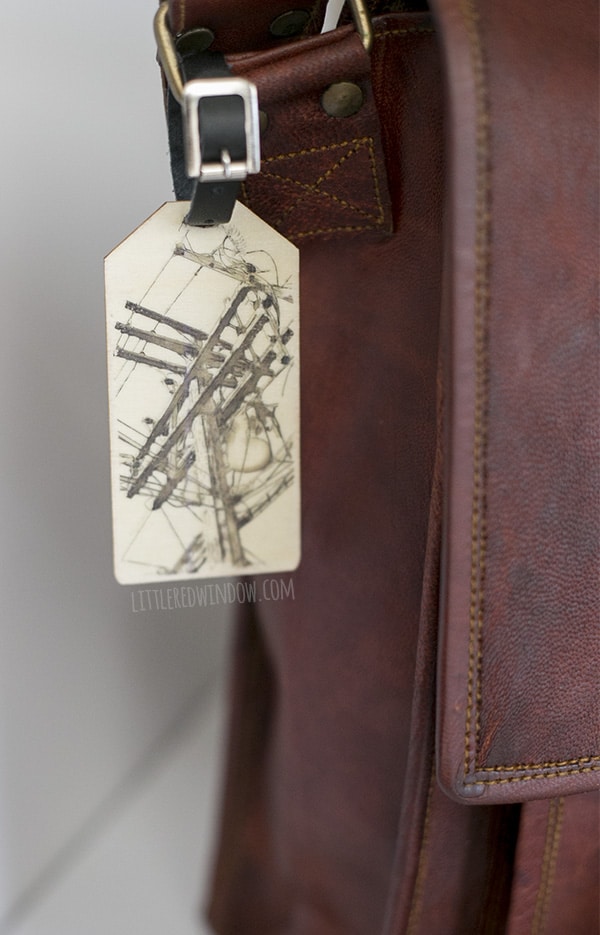 Photo Art DIY Luggage Tags, make your own personalized luggage tags and learn how to transfer your pictures to wood! | littleredwindow.com