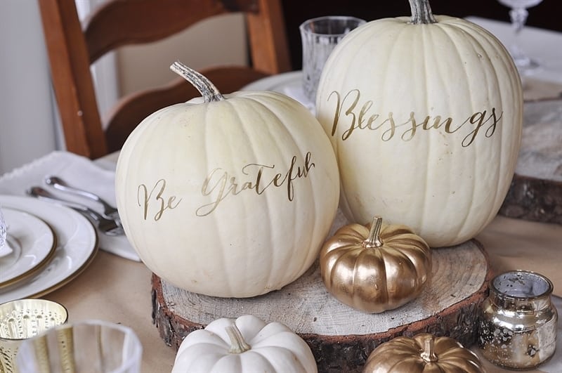 Thanksgiving Table Decor Ideas from Your Homebased Mom