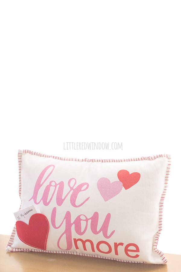 How to make an easy placemat pillow, no sewing machine necessary!