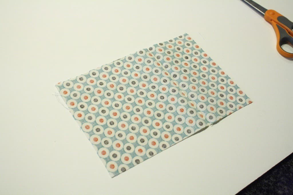 Simple Zipper Pencil Case Tutorial | littleredwindow.com | A simplified, easy tutorial to make a cute zippered pencil case!