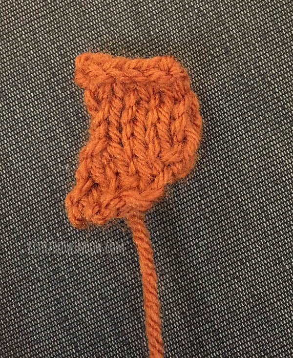 Jolly Giraffe Hat Knitting Pattern for babies and toddlers! | littleredwindow.com