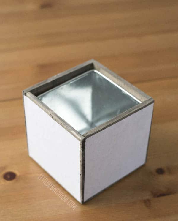 DIY Photo Planter, transfer cute family photos to this adorable wood planter, it's a perfect gift for Mother's Day! | littleredwindow.com