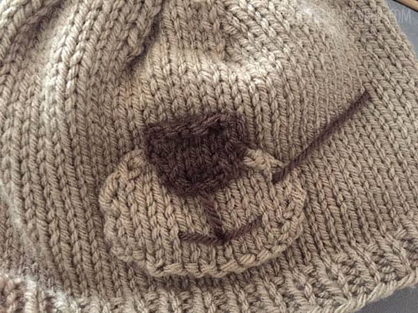 Adorable Otter Hat Knitting Pattern for newborns, babies and toddlers! | littleredwindow.com