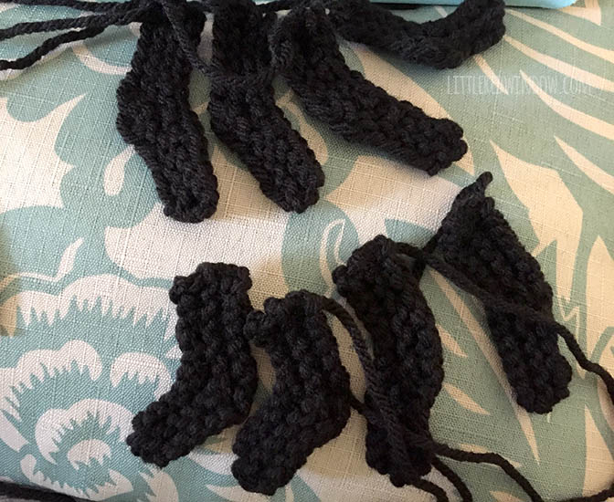 Silly Spider Hat Free Knitting Pattern! | littleredwindow.com