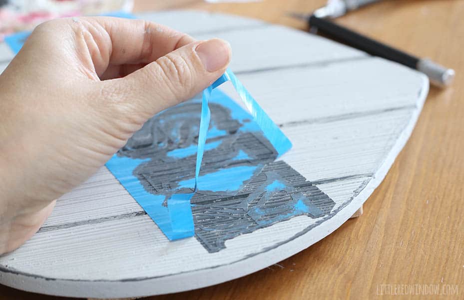 DIY Vintage Valentine's Day Kissing Booth Sign! | littleredwindow.com